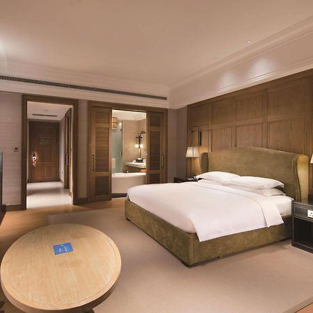 Hilton Wenan Hotel Langfang Exterior photo