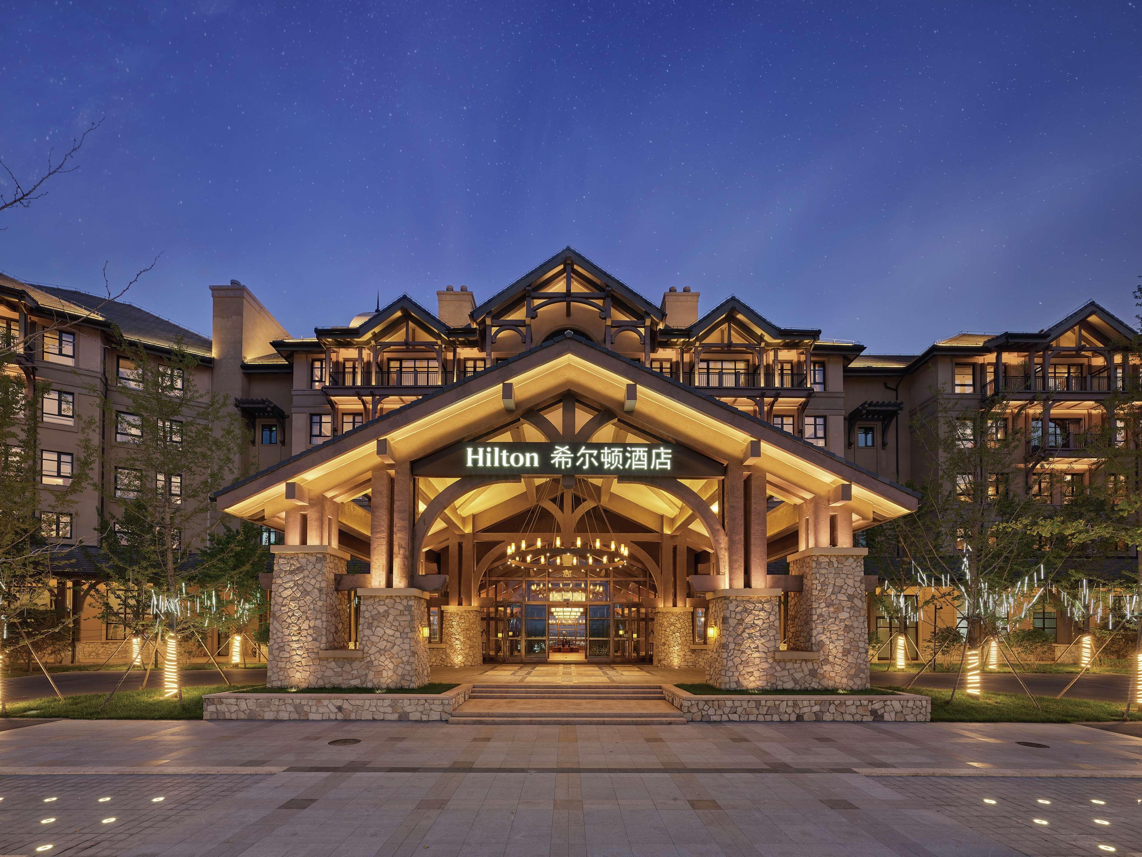 Hilton Wenan Hotel Langfang Exterior photo