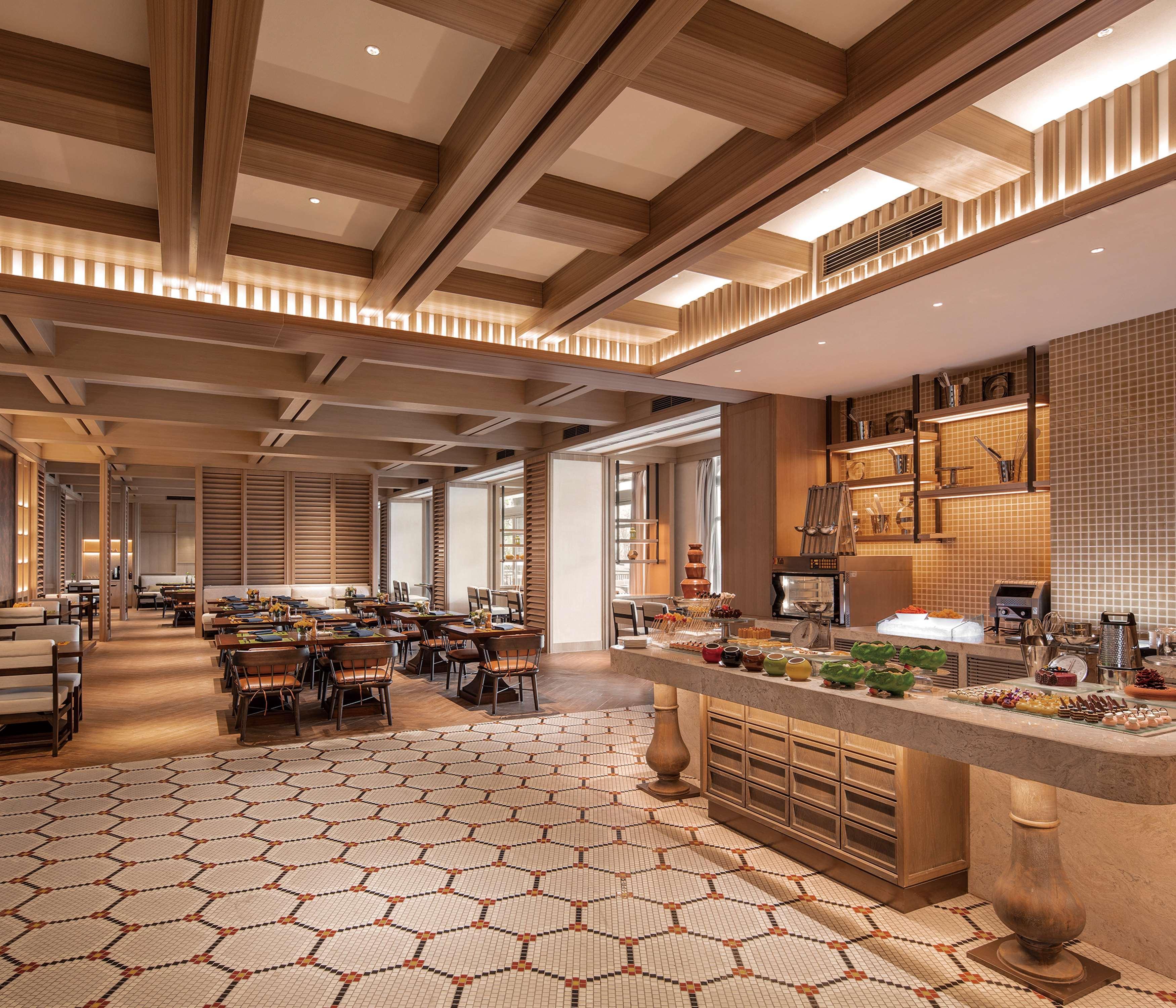Hilton Wenan Hotel Langfang Exterior photo