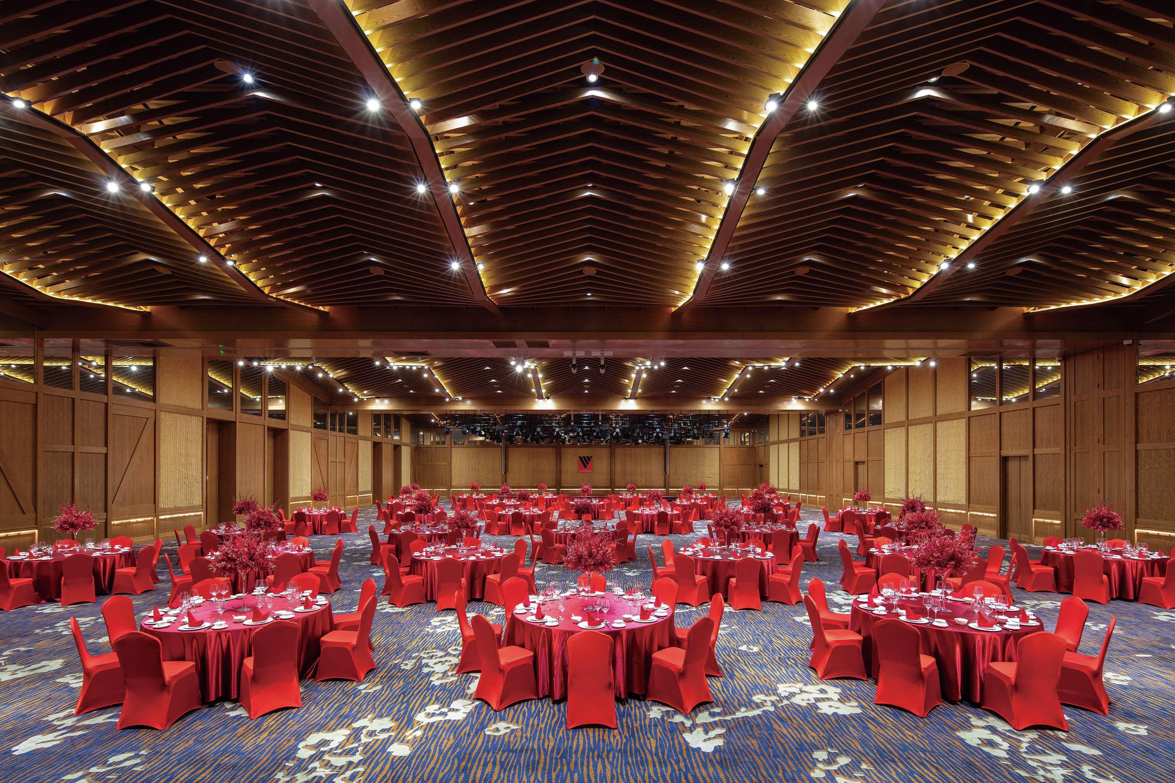 Hilton Wenan Hotel Langfang Exterior photo