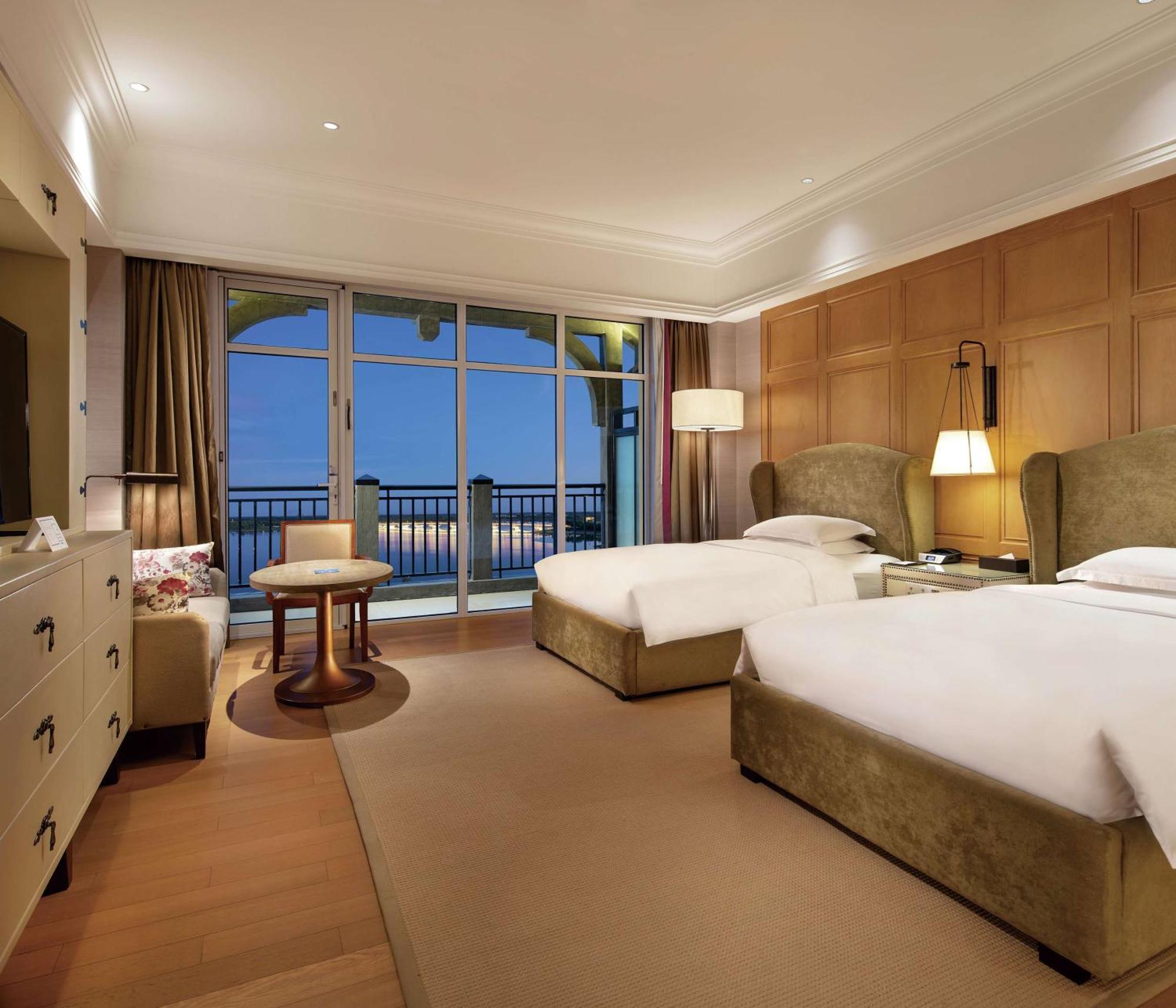 Hilton Wenan Hotel Langfang Exterior photo